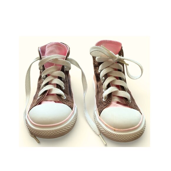 TODDLER, KIDS HI-TOP CONVERSE PINK & BROWN SIZE 8 SNEAKER RUNNING SHOE 🤍 - Picture 2 of 5